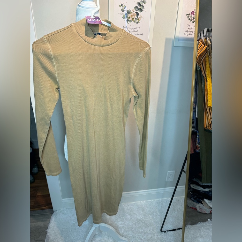 #026 ribbed dress size S Old navy